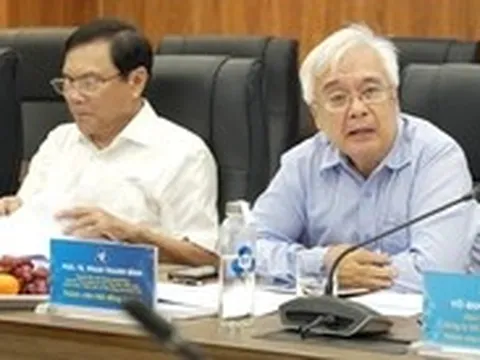 Bỏ hay giữ hội đồng trường đại học thành viên?