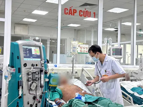 Nam thanh niên nguy kịch sau 3 ngày ăn tiết canh