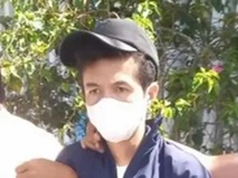 Chủ xưởng mộc bán ma túy, biết bị truy bắt đã trốn chạy, liên tục thay đổi nhân dạng