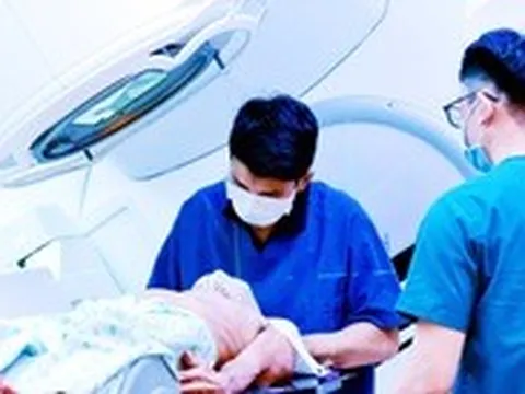 Khám dịch vụ vẫn được bảo hiểm y tế chi trả