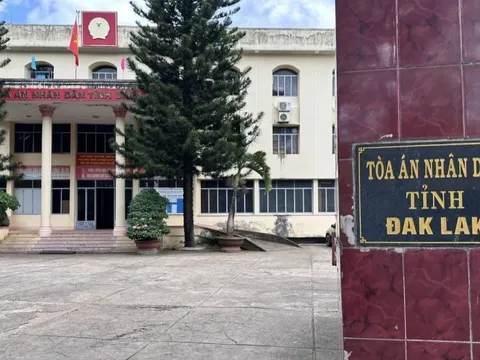 Một thẩm phán bị bắt về hành vi môi giới hối lộ