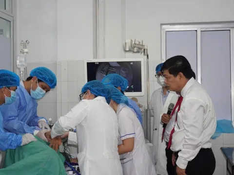 Đưa vào phục vụ người dân kỹ thuật nội soi siêu âm đầu tiên tại ĐBSCL