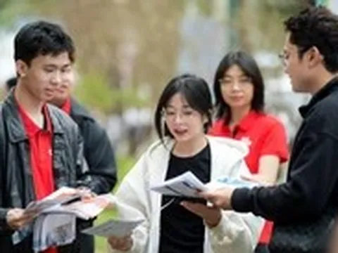 Tuyển sinh đại học 2025: Chưa chọn được ngành, phải làm sao?