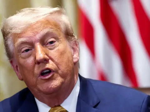 Tổng thống Mỹ Donald Trump dự khán chung kết FIFA Club World Cup