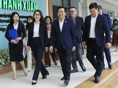 Nhiều trường chất lượng cao ở Hà Nội bị 'bóc mẽ': Vượt sĩ số, giảm sức hút học sinh