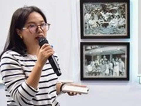 Thêm 46 sinh viên Trường ĐH Hoa Sen hoàn thành khóa học tại báo Tuổi Trẻ