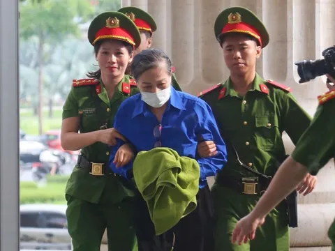 Cựu Bí thư Tỉnh ủy Hoàng Thị Thúy Lan bị tuyên phạt 14 năm tù, Chủ tịch Tập đoàn Phúc Sơn 30 năm tù