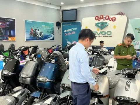 Bắt tạm giam 3 người kinh doanh xe máy điện giả nhãn hiệu NIJA