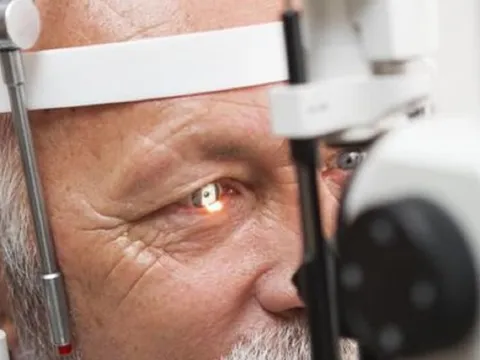 Đột ngột bị mù vì mắc bệnh lây qua đường tình dục