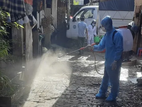 Sốt xuất huyết, tay chân miệng, COVID-19 có xu hướng tăng