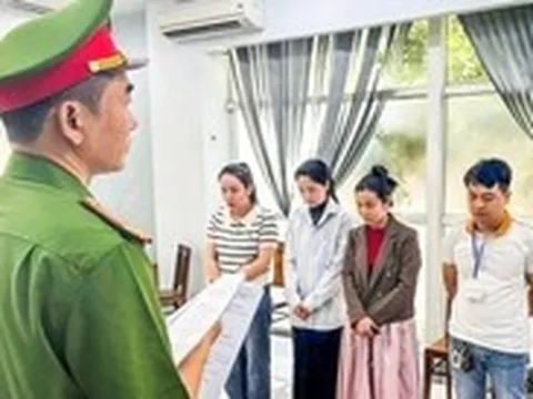 Đường dây lập phòng khám đa khoa quốc tế dùng bác sĩ giả ‘moi’ tiền bệnh nhân