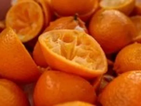 'Ăn một quả cam mỗi ngày sẽ giúp bạn không cần gặp bác sĩ da liễu': liệu có đúng?