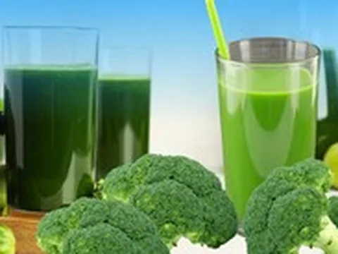 Nước ép bông cải xanh có thực sự chống ung thư như mạng ca ngợi?