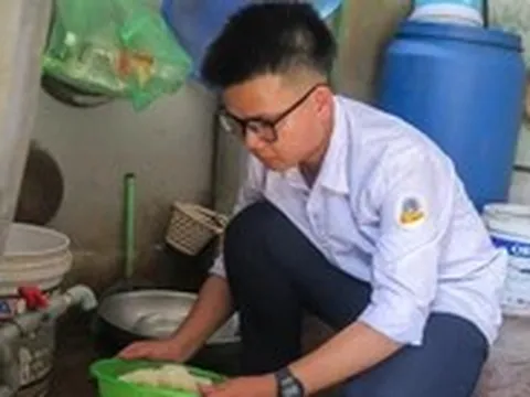 Cha phụ hồ, mẹ mù chữ, con thủ khoa