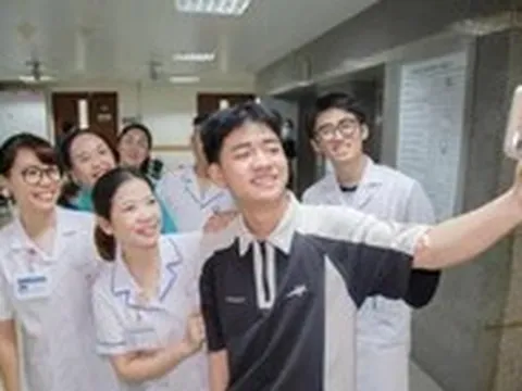 Vừa điều trị ung thư, vừa giải đề: 'Chiến binh K’ xuất sắc đạt 28 điểm kỳ thi đại học