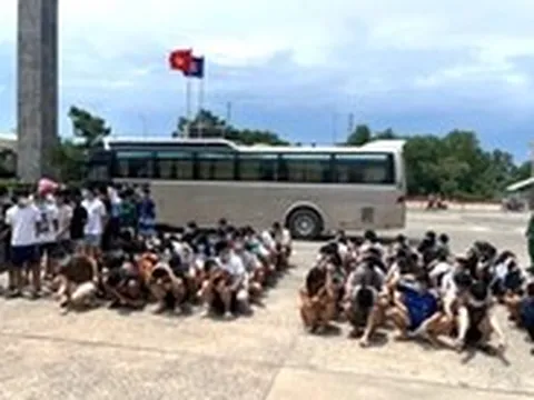 Tiếp nhận 161 ‘cán bộ’ điện lực, thuế giả mạo từ Campuchia, sàng lọc để làm rõ xử lý