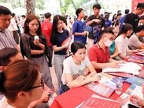 Điểm sàn khối ngành sức khỏe, sư phạm: Không ảnh hưởng các trường tốp đầu