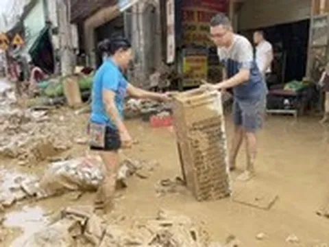 Bà con thiệt hại ở vùng lũ Nghệ An cần gì lúc này?