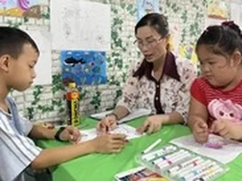 Lớp học 0 đồng dạy tiếng Anh, kịch nghệ cho trẻ miệt vườn