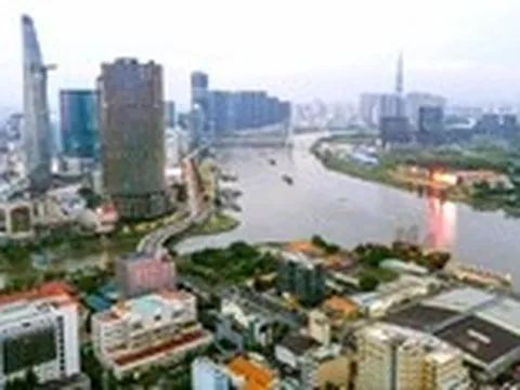 Từng bước lập trung tâm tài chính quốc tế