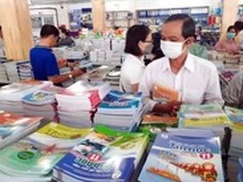 Giải pháp gốc rễ để có nhiều bộ sách giáo khoa