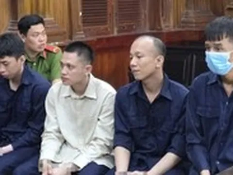 Cho khách đem ma túy vào quán karaoke sử dụng, cựu cán bộ Công an TP Thủ Đức bị phạt tù