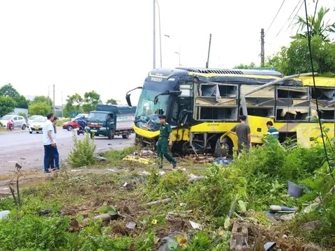 Tập trung nhân lực, chuyên môn cứu chữa bệnh nhân vụ tai nạn trên QL1 ở Hà Tĩnh