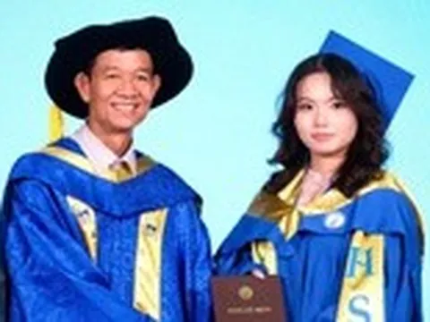 Hiệu trưởng dặn tân cử nhân 'chăm làm, chăm học, không để AI phá hủy tương lai'