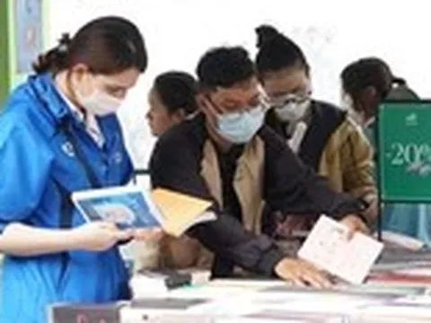 Đọc và 'nghe nói'