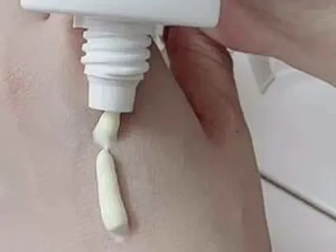 Ngồi trong nhà có cần chống nắng?