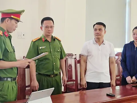 Khởi tố hiệu trưởng, giáo viên nâng điểm cho thí sinh thi vào lớp 10