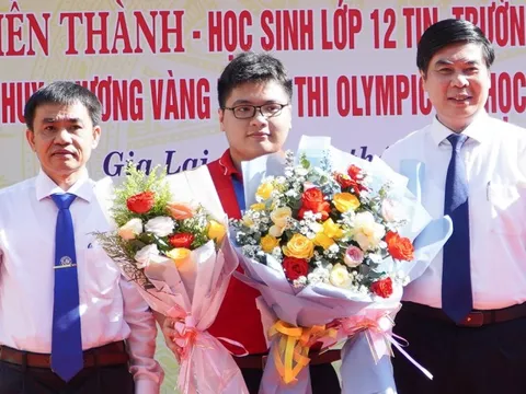 Thưởng 100 triệu đồng cho học sinh đoạt huy chương vàng Olympic tin học quốc tế