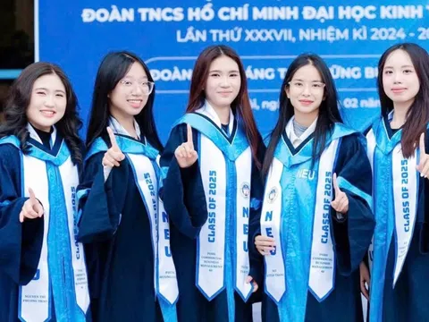 Đưa tiếng Anh thành ngôn ngữ chính ở đại học