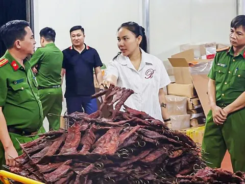 Sản xuất thịt trâu gác bếp rồi dán mác Hà Giang để bán