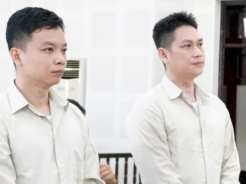 50 triệu đồng và chiếc mũ mang dòng chữ 'Cam kết lợi ích cao nhất'