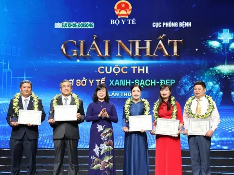 Lần đầu tiên trao giải cuộc thi 'Cơ sở y tế xanh – sạch – đẹp' trên cả nước