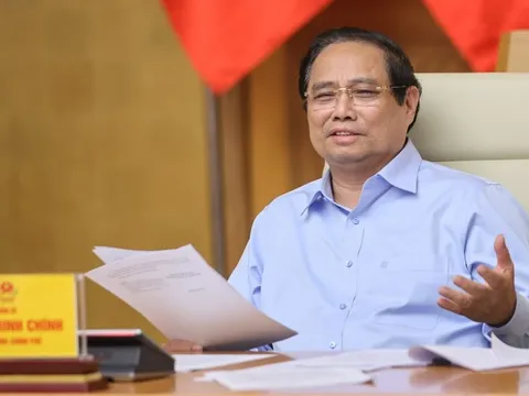 Thủ tướng: Chuyển từ thụ động khám chữa bệnh sang bảo vệ sức khỏe nhân dân khi chưa có bệnh