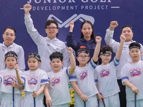Trường tiểu học đầu tiên dạy golf miễn phí