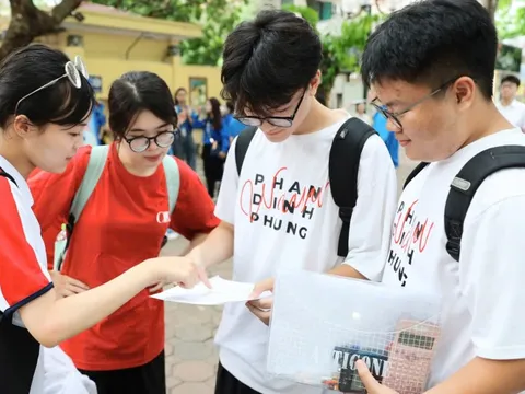Điểm thi tốt nghiệp THPT của một thí sinh từ 1,1 lên 8,75 sau phúc khảo