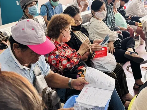 Bệnh viện TP.HCM bị 'treo' 2.500 tỉ đồng bảo hiểm y tế: Đề nghị Bộ Y tế giải quyết dứt điểm