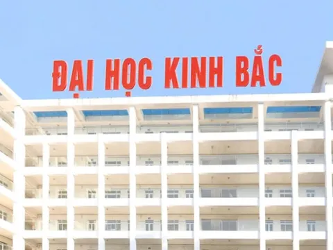 ‘Lùm xùm’ Trường đại học Kinh Bắc, sinh viên hoang mang không biết ban giám hiệu hiện tại là ai