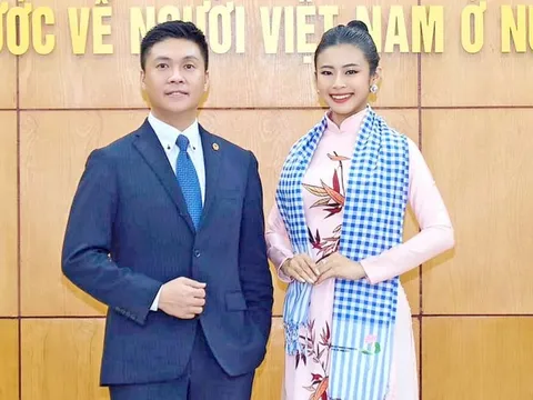 Sinh viên thi sắc đẹp: Được gì, mất gì?