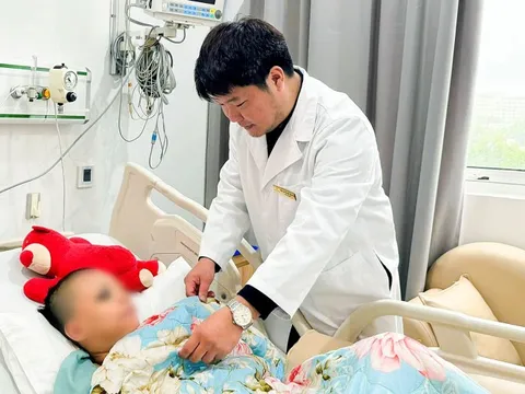 Cứu thành công phụ nữ mang thai ở Phú Quốc bị tai nạn chấn thương sọ não