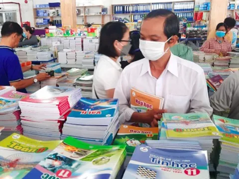 Vụ 'Một chương trình, nhiều bộ sách giáo khoa': Nhìn dưới góc độ lãng phí