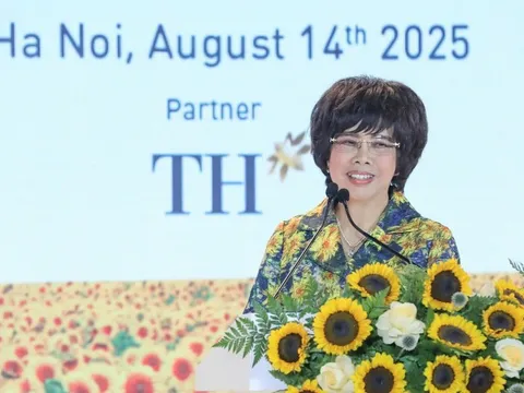 Mỗi ngày chậm trễ, giấc mơ nâng tầm vóc Việt thêm xa