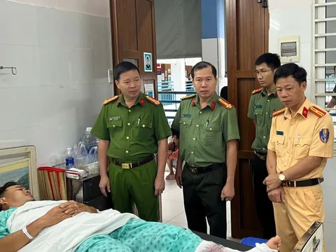 Khởi tố thiếu niên 17 tuổi chạy xe quá tốc độ, tông gãy chân cảnh sát giao thông