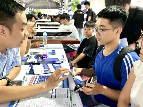 Điểm chuẩn dự kiến các trường Đại học Quốc gia TP.HCM có ngành vọt lên hơn 29,5 điểm