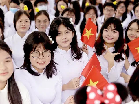 Năm học mới không chỉ có việc học