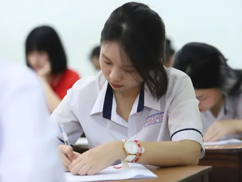 Điểm chuẩn đại học 'lạm phát', gần 10 điểm mỗi môn vẫn rớt, chuyện gì xảy ra?