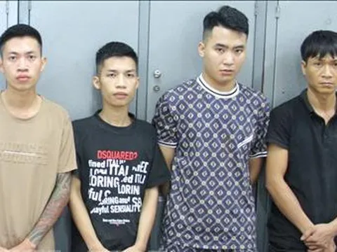 Bắt nhóm người tổ chức bán đá 'đổ thạch' kiểu livestream, lừa đảo đến 10 tỉ đồng